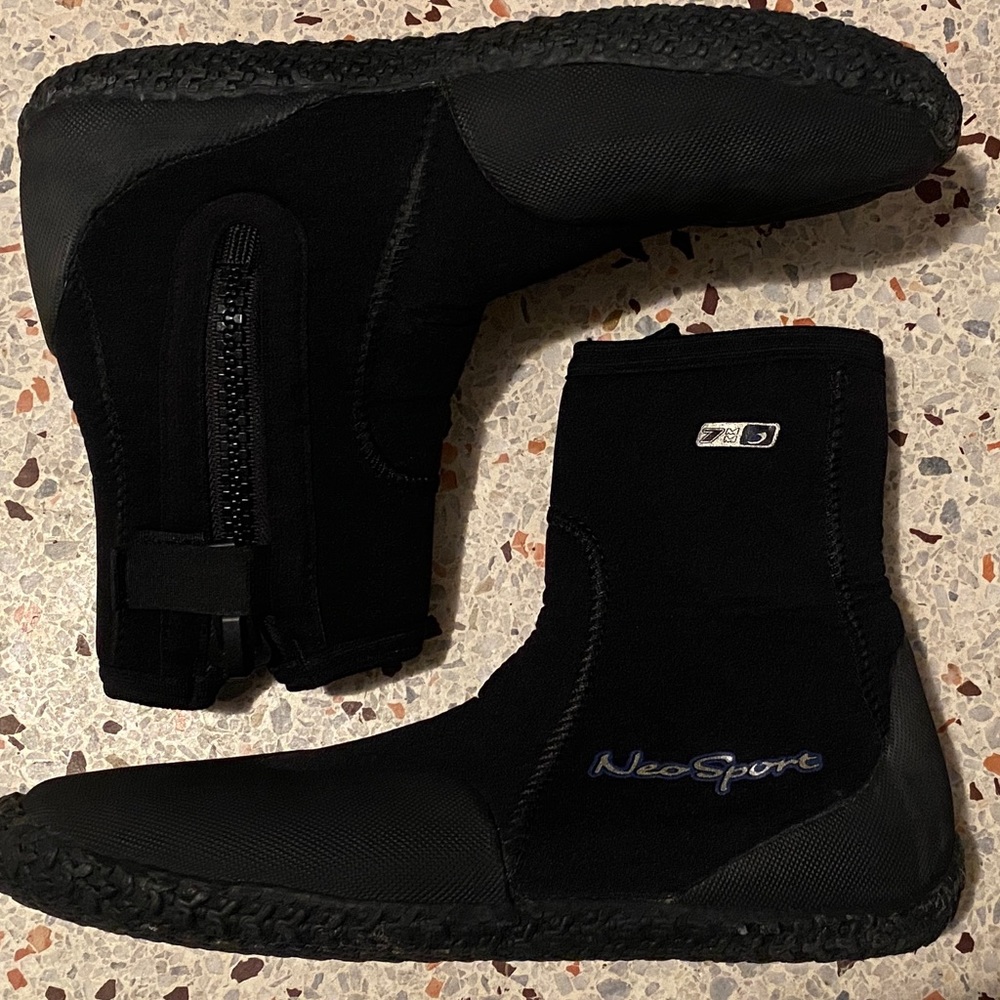 7mm Neosport Boots